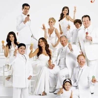 Familia Pritchett-Dunphy-Tucker thumbnail