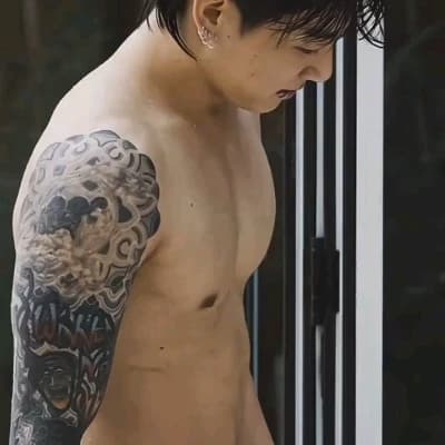 Jeon Jungkook thumbnail