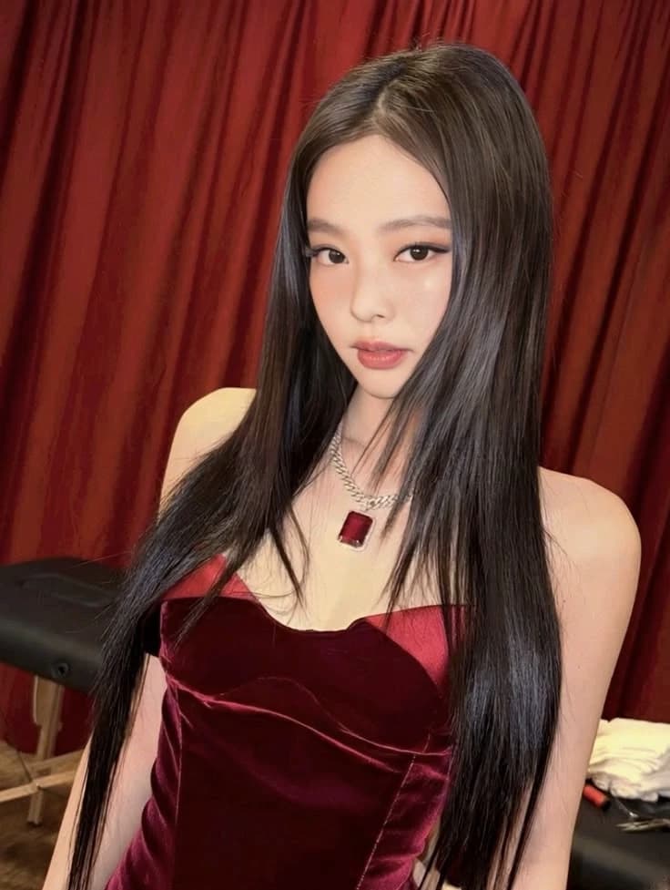 Jennie thumbnail