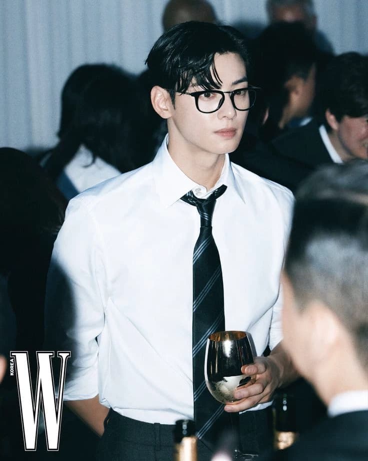 Cha Eunwoo  thumbnail