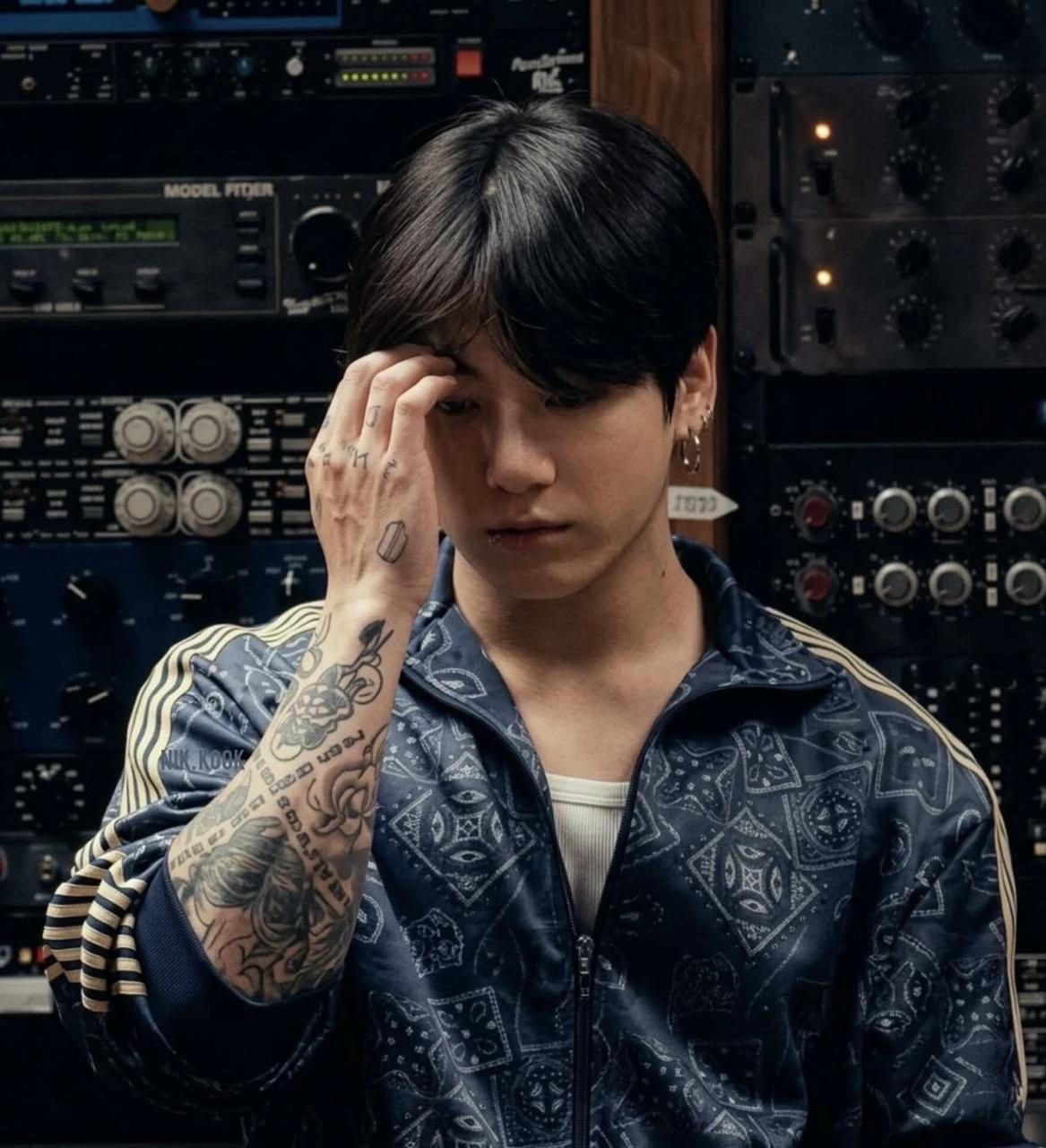 Jungkook. thumbnail