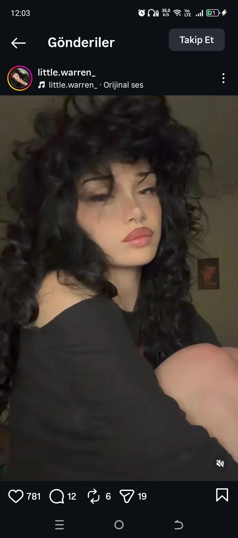 Amelie Warren thumbnail