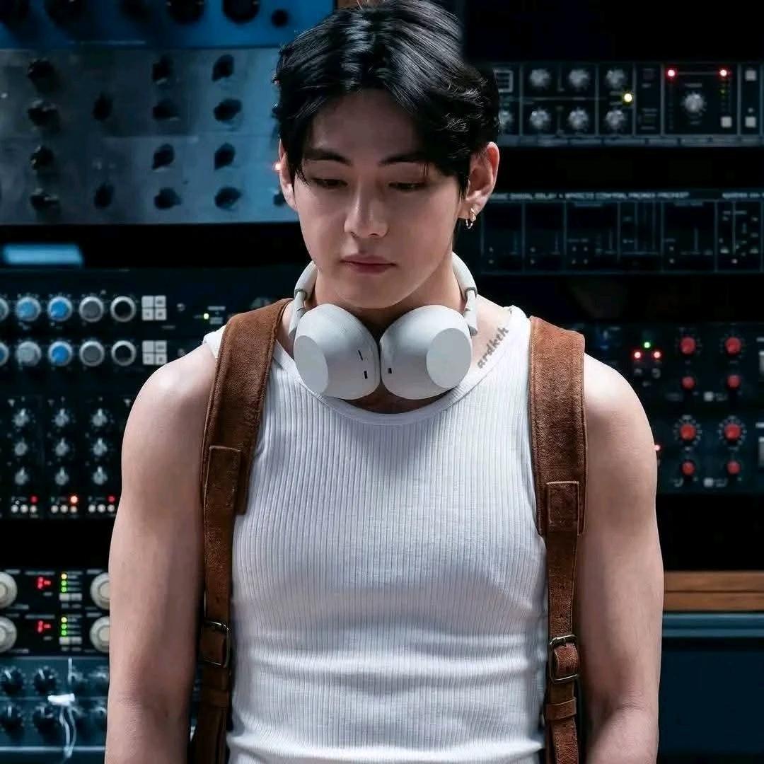Taehyung thumbnail