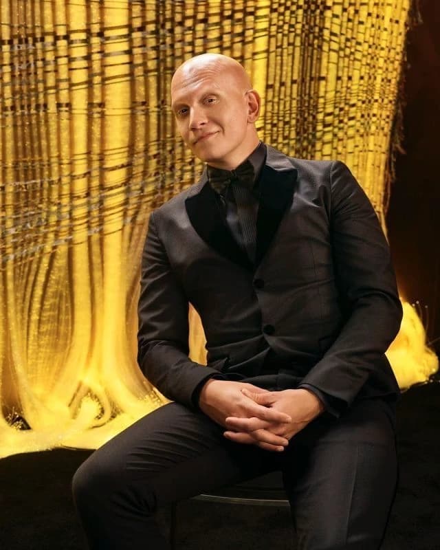Victor Zsasz thumbnail