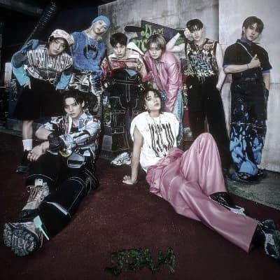 Stray Kids thumbnail