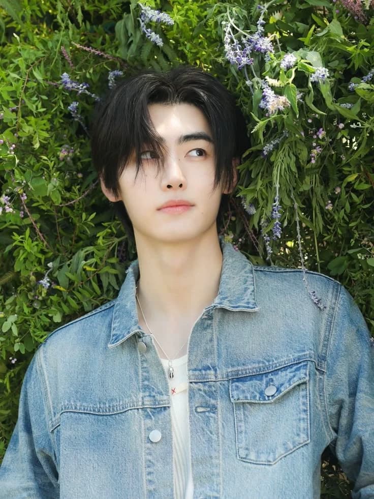 Sunghoon thumbnail