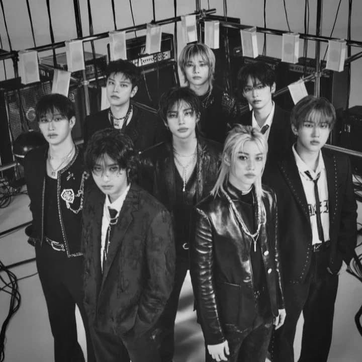 Stray Kids thumbnail