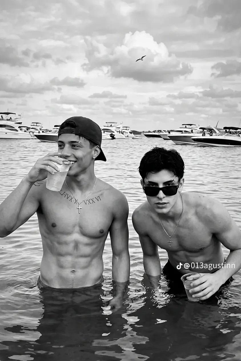 Share (Andrés and Julián) thumbnail