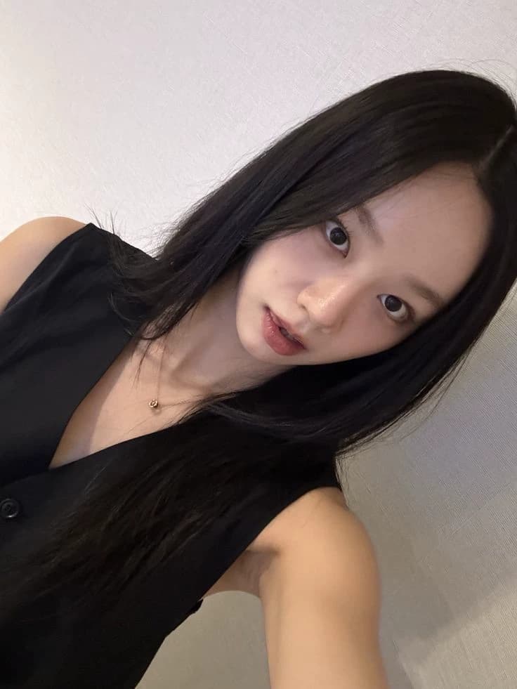 Lee Hyeri. thumbnail