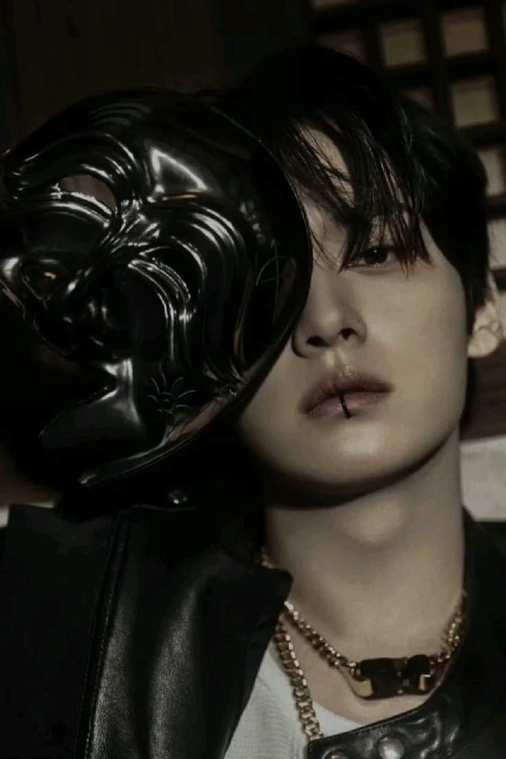 Lee know thumbnail