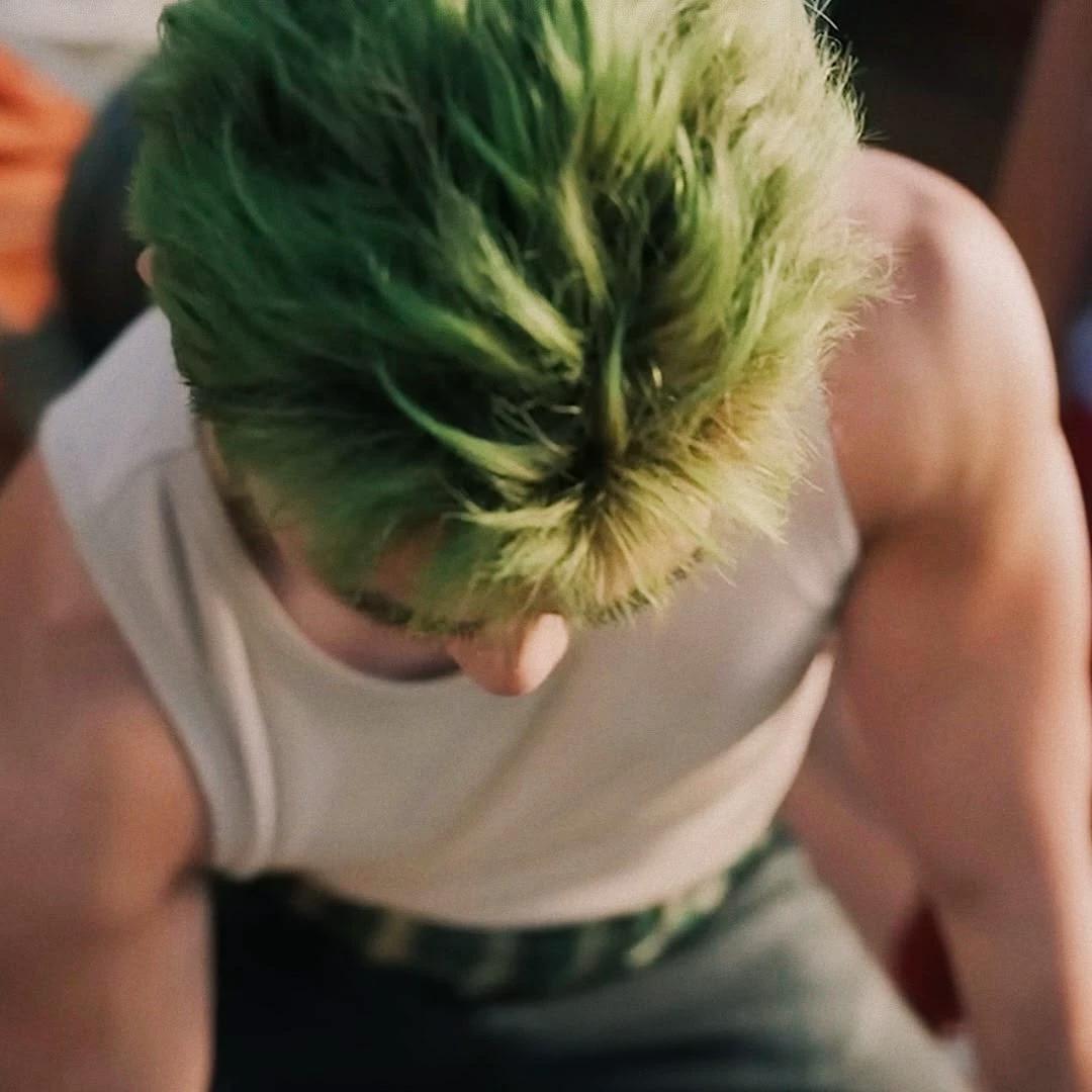 Roronoa Zoro thumbnail