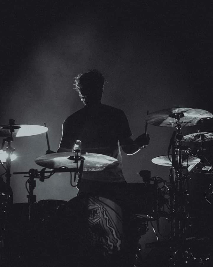 Genya Shinazugawa. [Baterista/Banda] thumbnail
