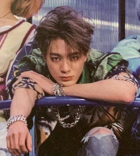 Lee Jeno thumbnail