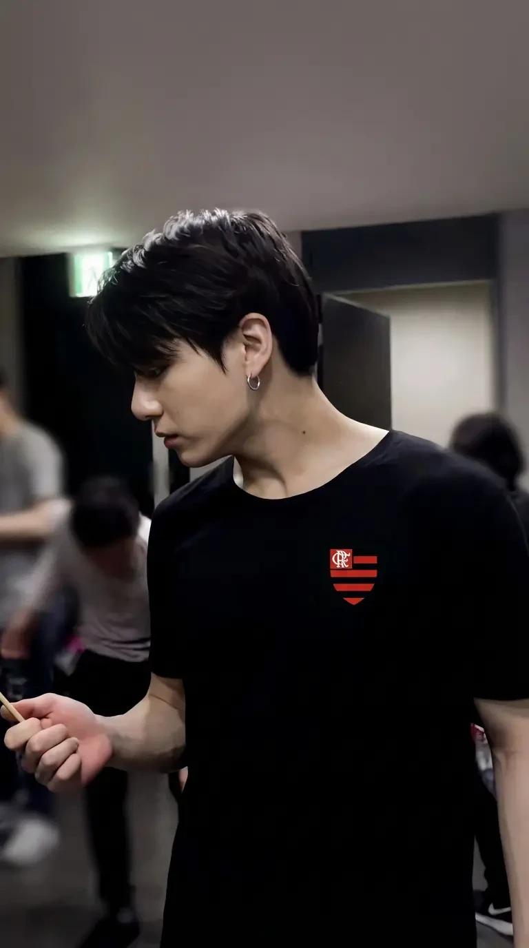 Jeon jungkook thumbnail