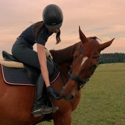 Horse riding school thumbnail