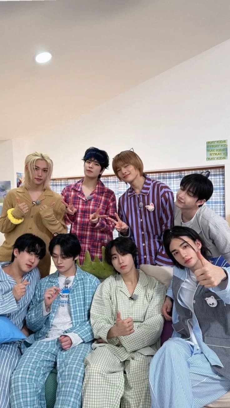 Stray Kids thumbnail