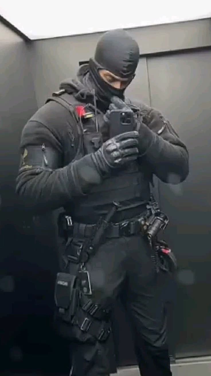 Esteban (Teacher x teacher) thumbnail