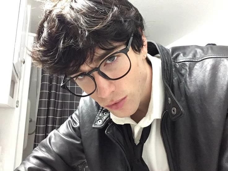 Evan. thumbnail
