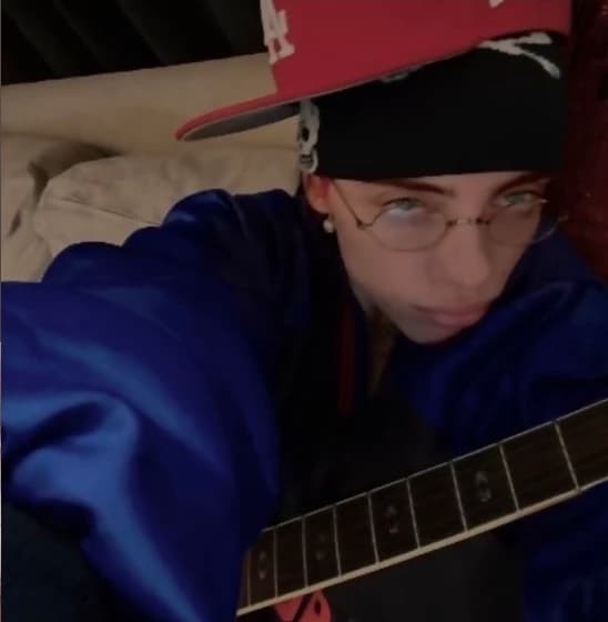 Billie Eilish - 03 thumbnail