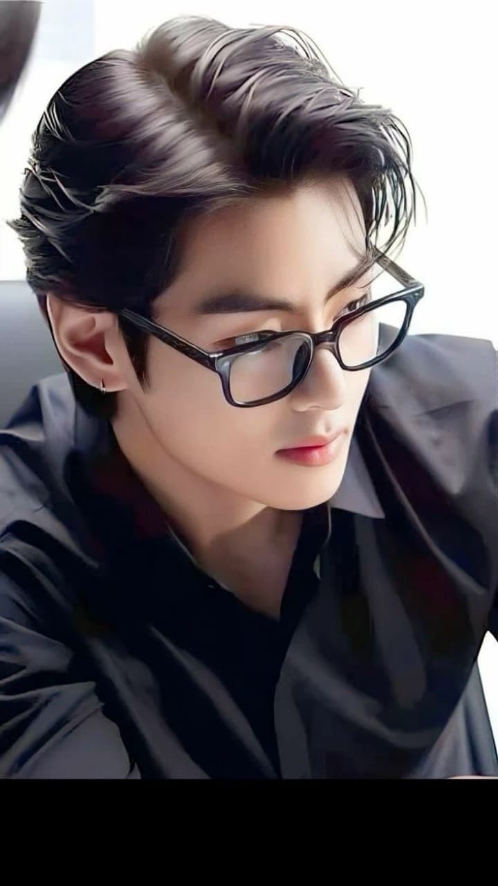 Kim Taehyung  thumbnail