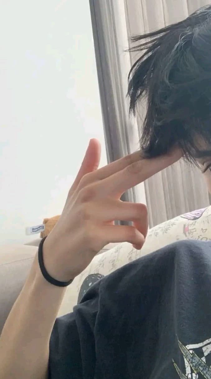 Alan 🎸🕷️ thumbnail