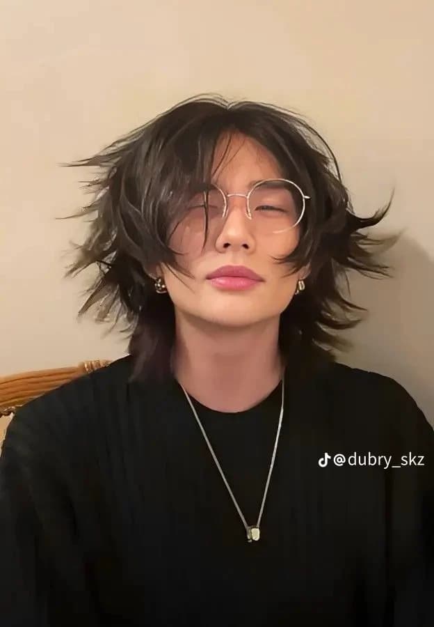 hyunjin thumbnail