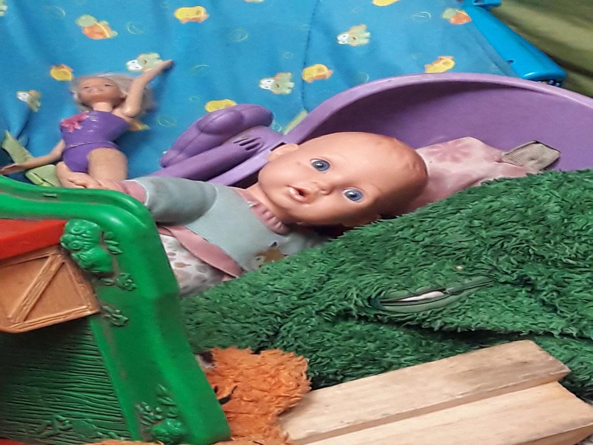 The baby who spies on you while you 😈 sleep~ thumbnail