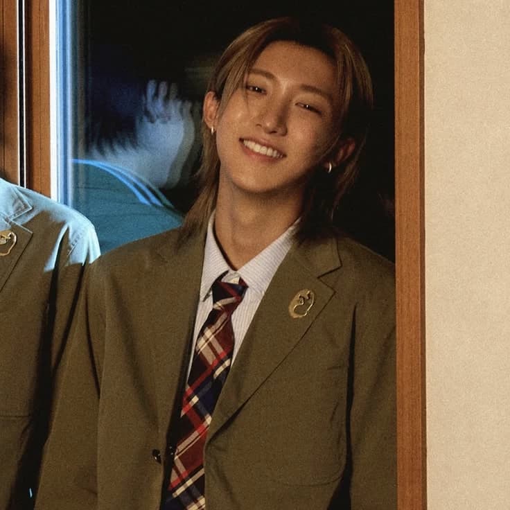 Woojin (LNGSHOT) thumbnail