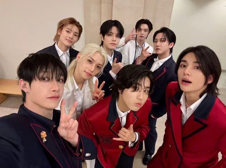 Stray Kids School thumbnail