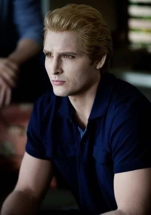Carlisle Cullen thumbnail