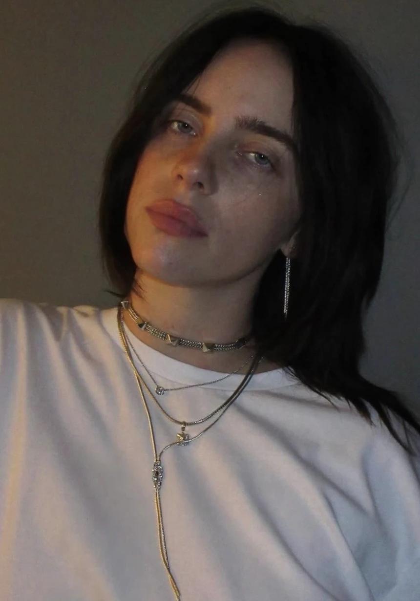 Billie Eilish getting a therapist-maybe falling in love? thumbnail