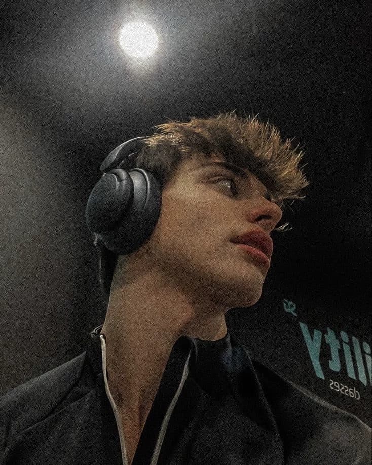 Peter🫦🥛 thumbnail
