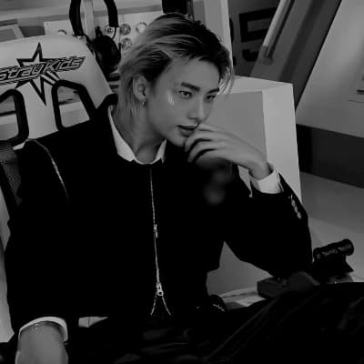 Hyunjin thumbnail