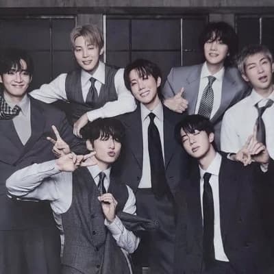 BTS comeback Gwanghwamun / HYBE. thumbnail