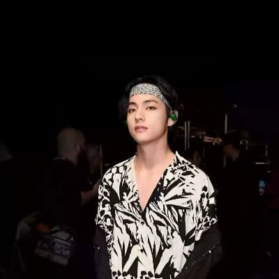 Kim taehyung  thumbnail