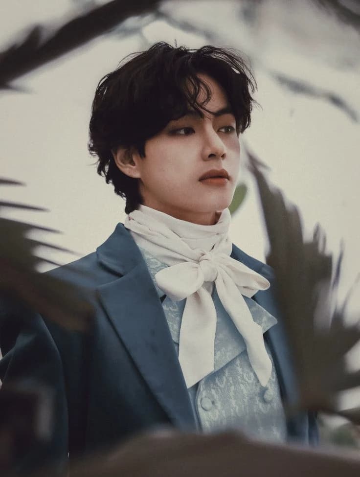 Kim Taehyung thumbnail