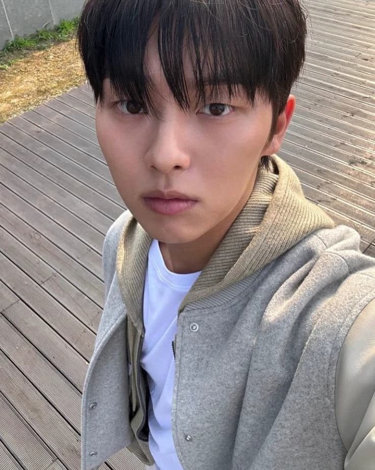 Choi hyun wook thumbnail