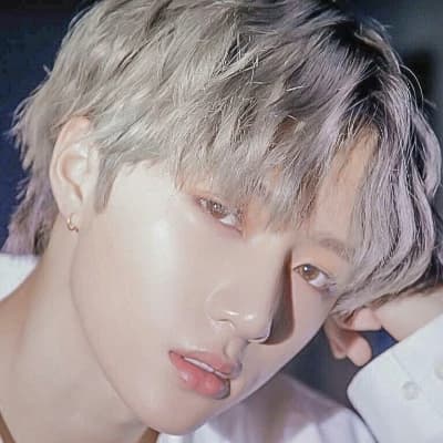 Leo, Ex thumbnail