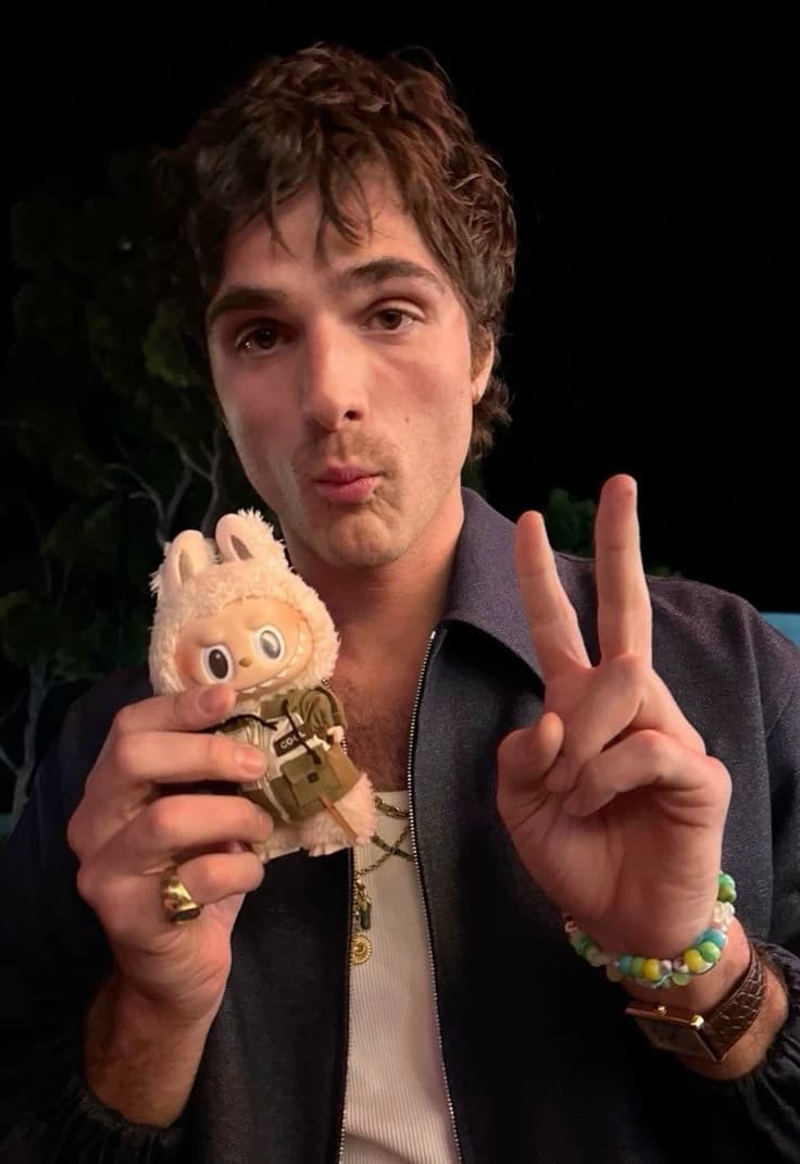 Jacob Elordi thumbnail