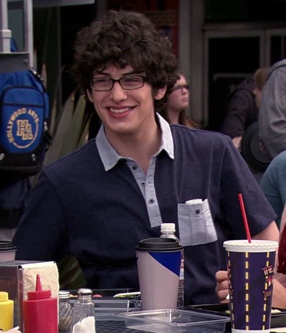 Robbie Shapiro ll Victorious thumbnail