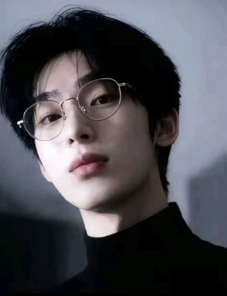 Kim sunoo,(your so called gay friend) thumbnail