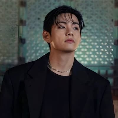 Kim Taehyung thumbnail