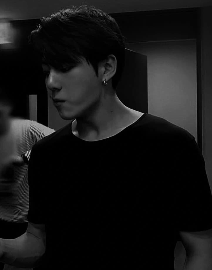 Jungkook is mafia. thumbnail
