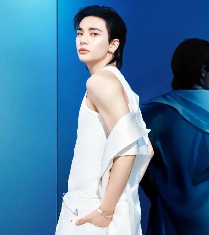 Hyunjin thumbnail