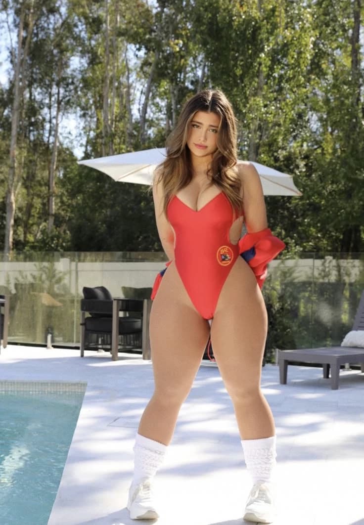 Lexi Blue thumbnail