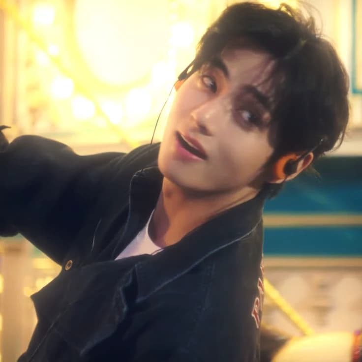 Kim teahyung  thumbnail