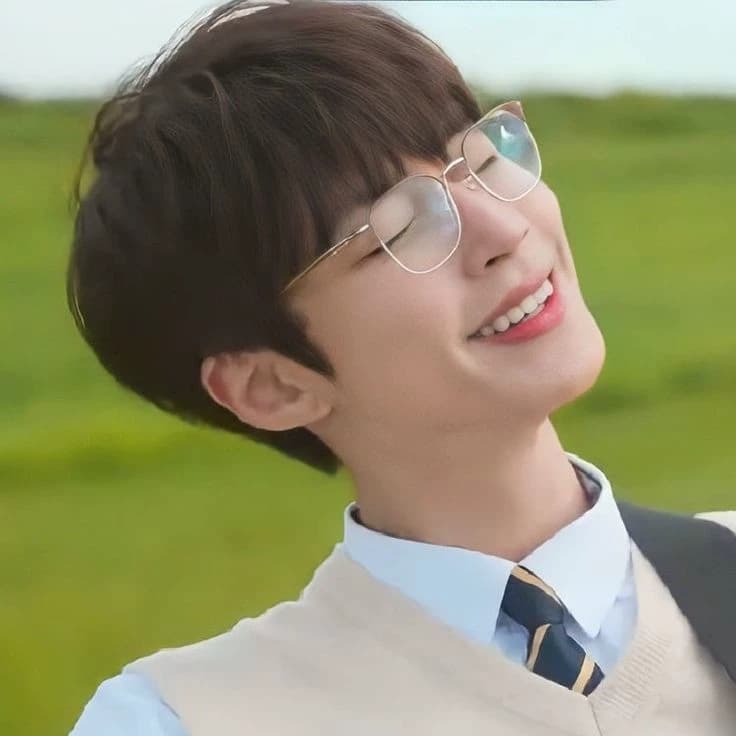 Hwang In-yeop thumbnail