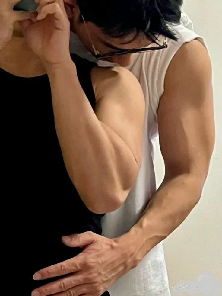 Preston - Clingy bf | BL/MLM/GAY thumbnail