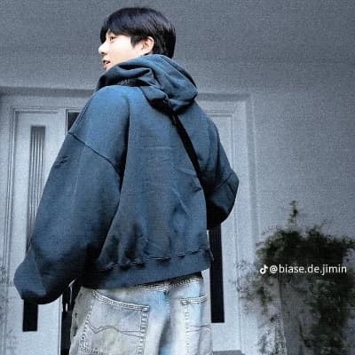 Jeon Jungkook thumbnail