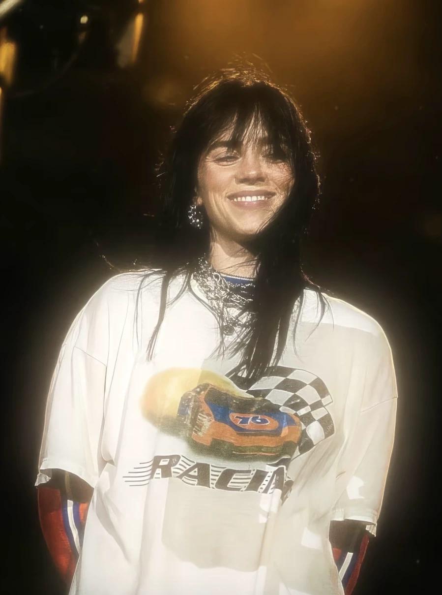 Billie Eilish getting picked on at school. thumbnail